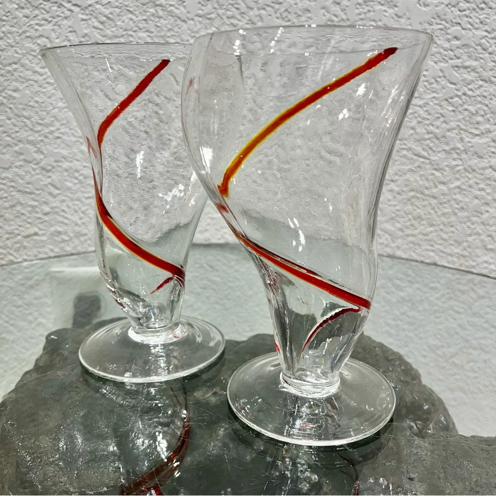 Set Of (2) Pier 1 Red Swirline Tornado Swirl new old stock Tumblers 12 oz
